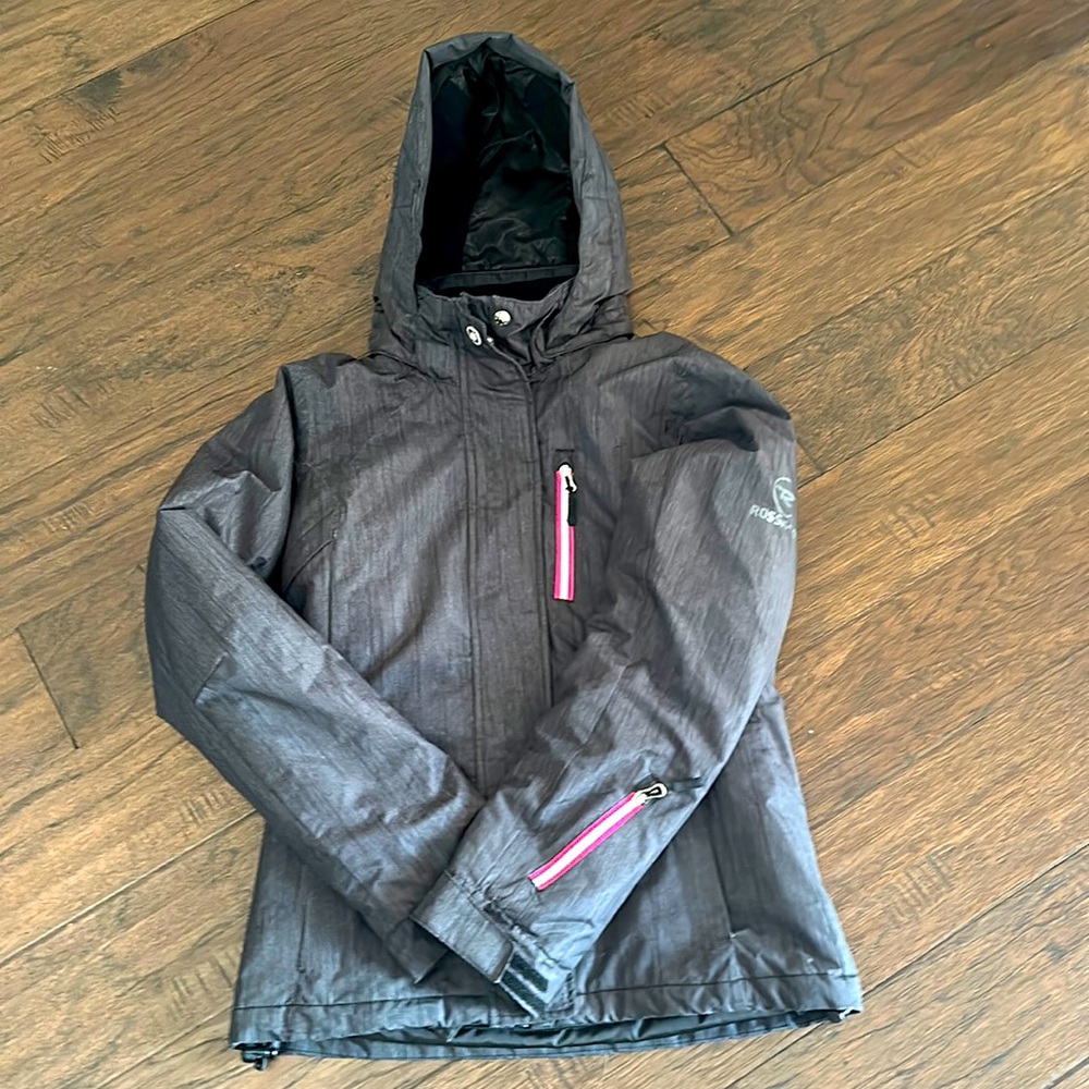 Rossignol ski/snowboard coat. Super warm. Like new(worn once) so many xtras